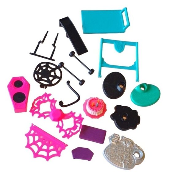 Monster High Doll Furniture Spares and Accessories - Picture 1 of 7